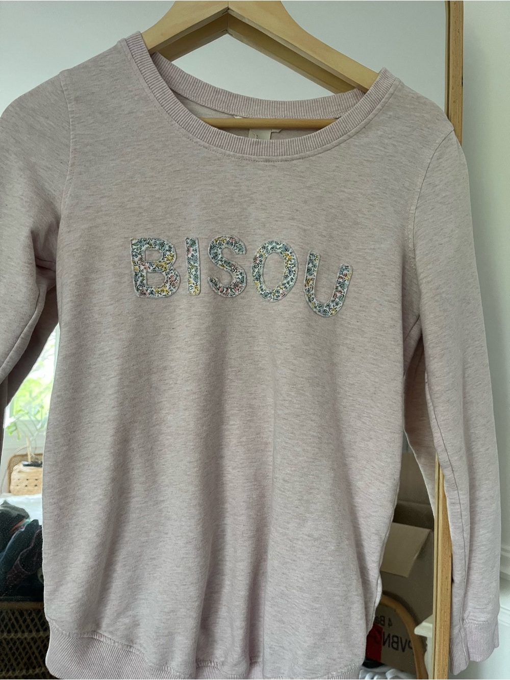 Maternity mama H&M 'Bisou' Floral Appliqué Sweatshirt - Light Pink